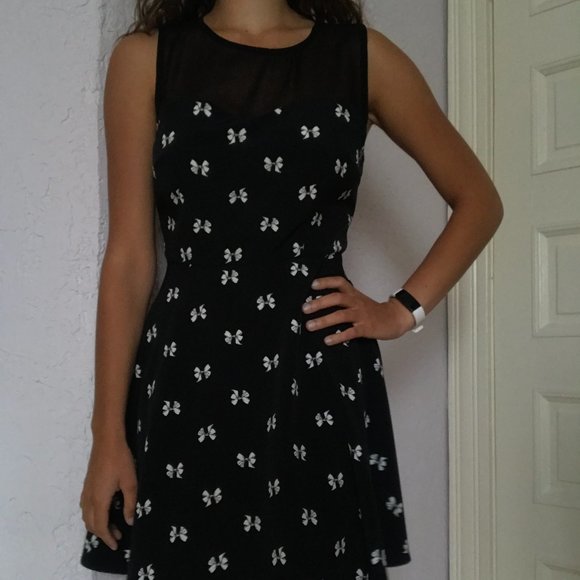 black mini dress w/bows - Picture 1 of 1